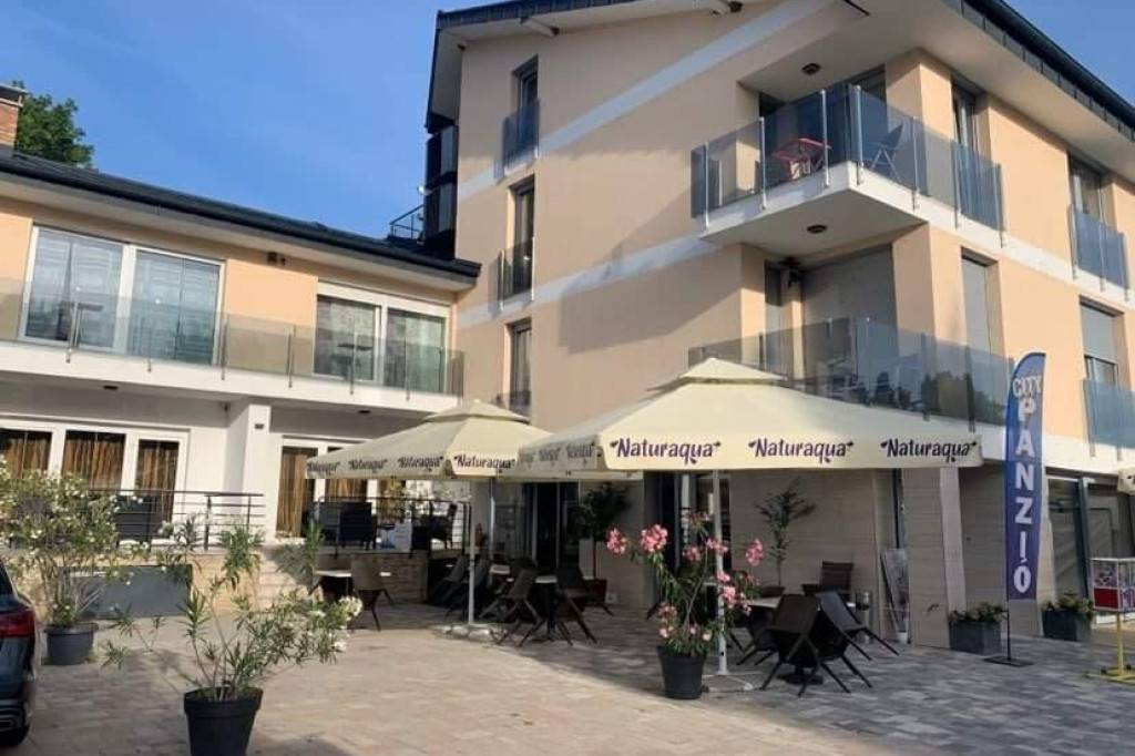City Panzió és Apartmanház